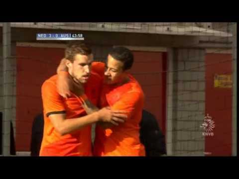 Goal Strootman (3-0) against Australia (youth) 24-05-2013