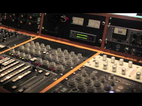 For The Record - a great New Zealand documentary featuring, among others: dr. dub vinyl recording