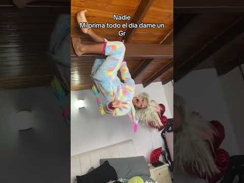Si es mi prima todo el día en TikTok 😂!  #humor #comedia