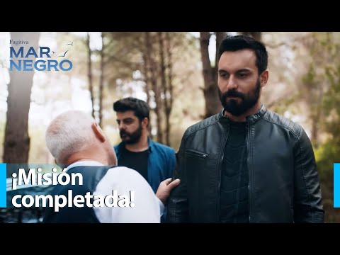 ¡Vertí plomo, para reparar el mal de ojo! - Mar Negro Capítulo 203 | Fugitiva