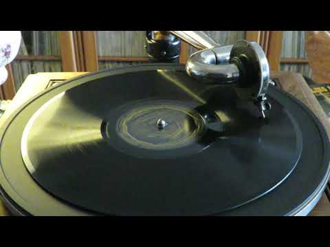 «My Name Is John Johanna» - Kelly Harrell (Virginia String Band)