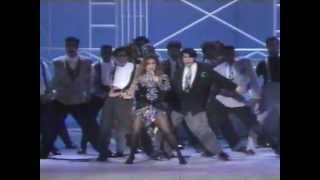 Paula Abdul 1990 AMA Intro (Complete) - The Way That You Love Me