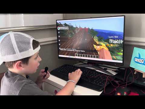 Summoning an Alolan Raichu in Pixelmon with pokespawn command: /pokespawn Raichu form:alolan