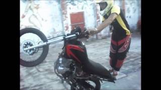 preview picture of video 'moto show Arleyzinho wheeling Monte Alegre - PA'