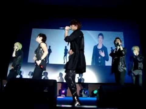 111103 LKFF SHINee In London - Hello, Juliette and Replay Fancam (Front Row)