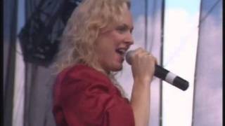 Leaves&#39; Eyes - The Thorn  (Masters of Rock 2006 DVD)