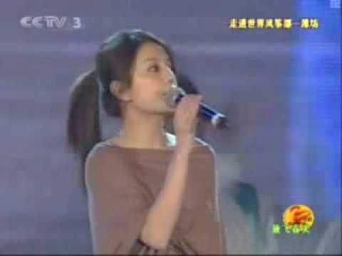 download lagu mp3 mp4 Vicki Zhao Romance In The Rain, download lagu Vicki Zhao Romance In The Rain gratis, unduh video klip Vicki Zhao Romance In The Rain