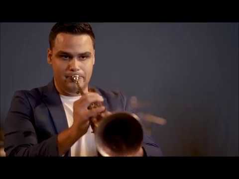 Ensamble 7/4 Viajera del Río - Manuel Yánez