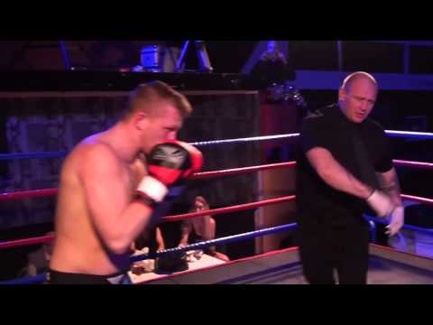 Alex Dickinson v Jamie Boom Boom Jones