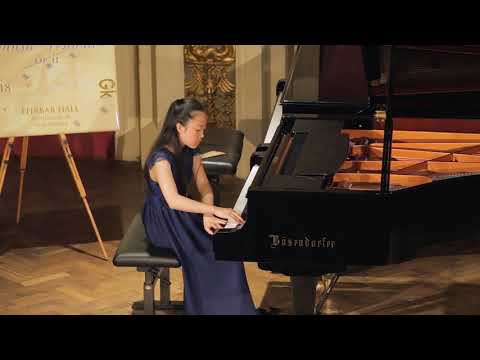 Emily Wu Plays "Lark by Glinka" in Vienna
