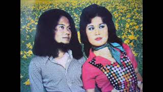 Download lagu Colak Colek(Rhoma Irama Dan Elvi Sukasih) mp3 Download lagu Colak Colek(Rhoma Irama Dan Elvi Sukasih) mp3