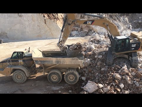 Cat 730 vs Volvo A30: What Buyers Must Know Before Investing