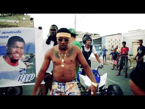 Sandro The Fux - Vida e Momento