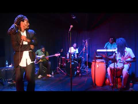 Reyalite Lavi a  (LIVE) - Rebel Layonn (backed by Trurasta)