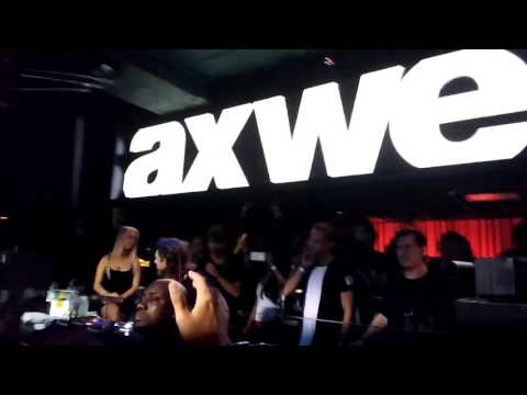 Ladi Dadi (Tommy Trash Remix)/Sing 2 Me/Alright // Axwell Opium Barcelona 2016