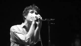 Ezra Furman & the Visions performs "No Place".  Albert Hall, Manchester 27th May 2018.