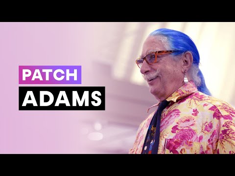 Patch Adams: Meet the doctor who is a world reference in clown therapy.