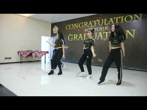 download lagu mp3 mp4 Lia Stephanie, download lagu Lia Stephanie gratis, unduh video klip Lia Stephanie