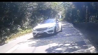 違規跨越雙黃線超車