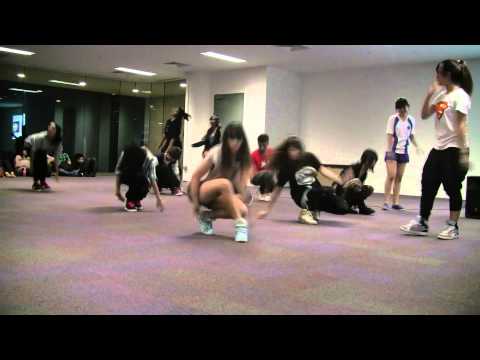 120210 KPOP Dance Off Vol 14 - 2NE1: I'm The Best