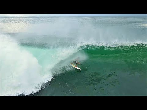 Double Spitters - Padang Padang - Surfing Bali
