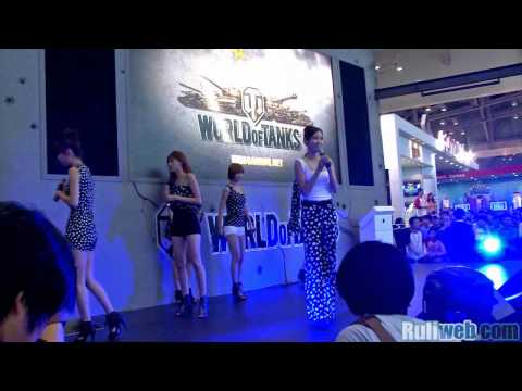 111113 Nine Muses (나인뮤지스) When I Grow Up + Figaro at G-STAR Convention