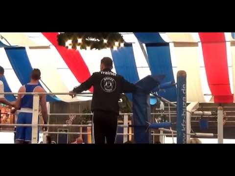 BOXEN | O. Eckmüller (BLAU) gegen D. Maier (ROT) [Regensburg Glöcklerfest]