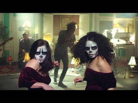 Pianos Become The Teeth - "Love On Repeat"