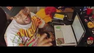 CLOCKWORKDJ MAKES A BEAT LIVE AT HOME