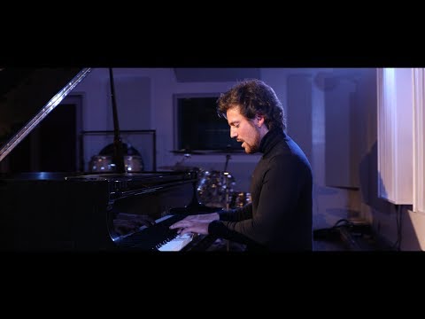 WhileWild - My mind on you (Official Music Video) 4K