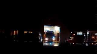 preview picture of video 'Shout, blue light Tarbert Fire Service Station Night time Turnout'