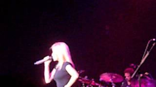 Kellie Pickler- I Wanna Be Married ( Melinda Schnieder Cover) Paramount Theatre