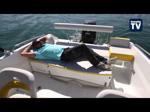 BOOTSTEST Vergleich: Bénéteau Flyer 6 – Ein Rumpf, drei Decks