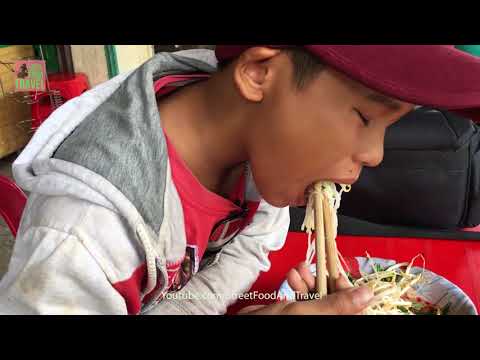 Street Food Vietnam 2018 - Grilled Pork Noodle Salad (Bun Thit Nuong)