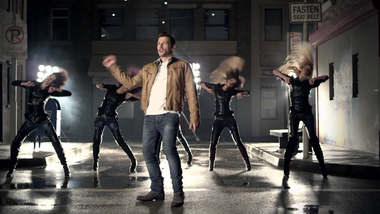 Nikos Vertis — Oute pou me noiazei