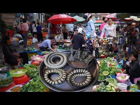 Cambodian Evening Street Market - Amazing Fast Street Food, Durian, Fresh Seafood & More @Orussey