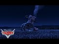 Cars | Bliksem McQueen en Mater: tractor plagen | Disney NL