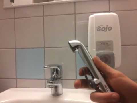 Ecco come si puliscono il sedere nei paesi dove non c'è il bidet!