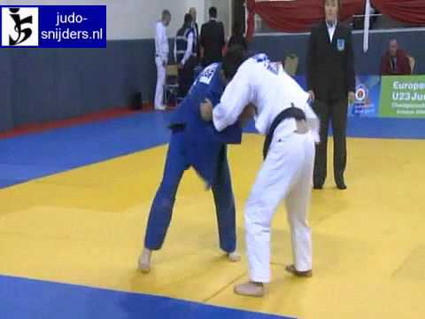 Judo 2009 Antalya: Zurab Sharvashidze (GEO) - Pavlak Vardazryan (ARM) [-66kg].