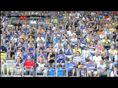 5.Spieltag 3.Liga Saison 10/11 FC Carl Zeiss Jena - FC  Bayern II 1/2