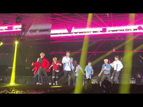 UNB - Black Heart (HallyuPopFest 2018 Singapore)