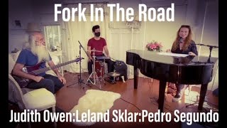 Fork In The Road - Judith Owen "Jude's House" Live with Leland Sklar and Pedro Segundo