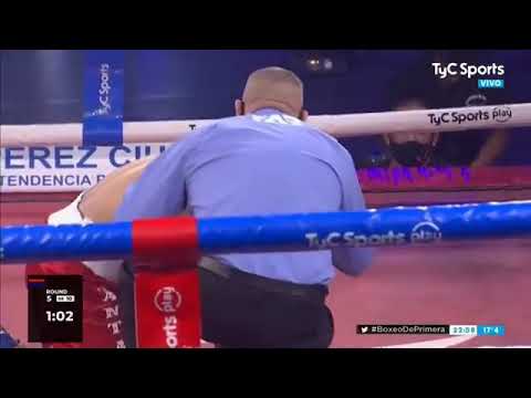 Brian "El Elegante" Chaves noqueó a Santana y retuvo el título