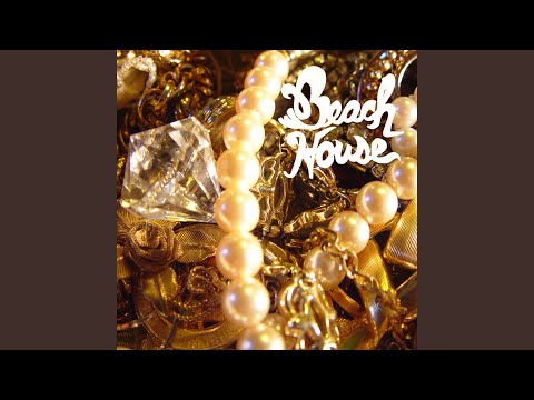 download lagu mp3 mp4 Beach House Heart And Lungs, download lagu Beach House Heart And Lungs gratis, unduh video klip Beach House Heart And Lungs