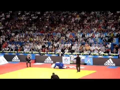 Teddy Riner vs. Andreas Toelzer final World Championships Judo 2011