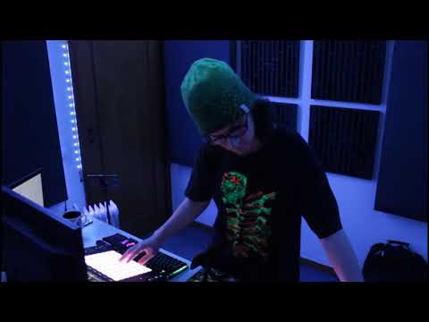 [Darkpsy Hitech] Push 2 APC40 Live Performance 2021 - Alien Chaos