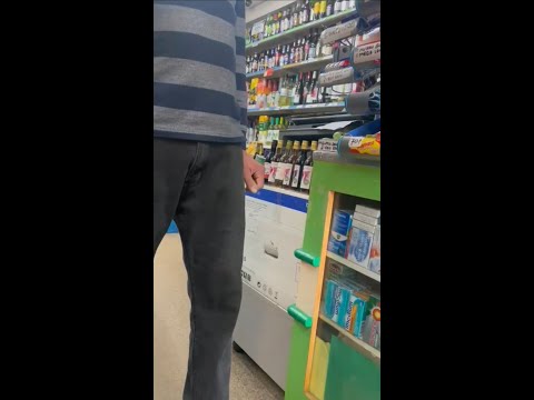 Traveller Man Winding Up Shop Owner About Doing His Drive