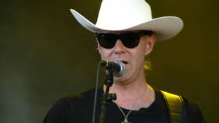 Lift To Experience - With Crippled Wings , Waiting To Hit - Primavera Sound 2018