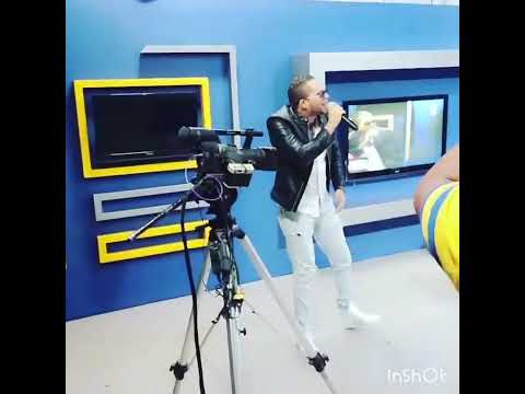 Jhonny Evidence - Besame Live