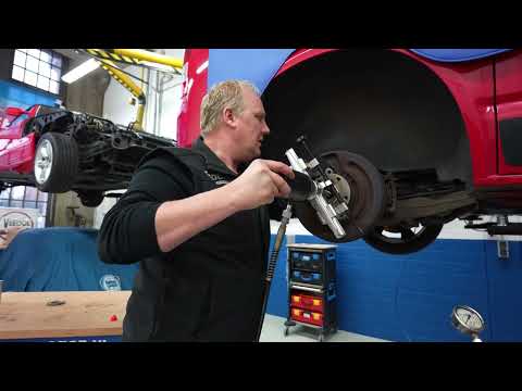 KL-0041-380 A Extraction during assembly of a wheel bearing VAG Transporter T5, T6 and 6.1